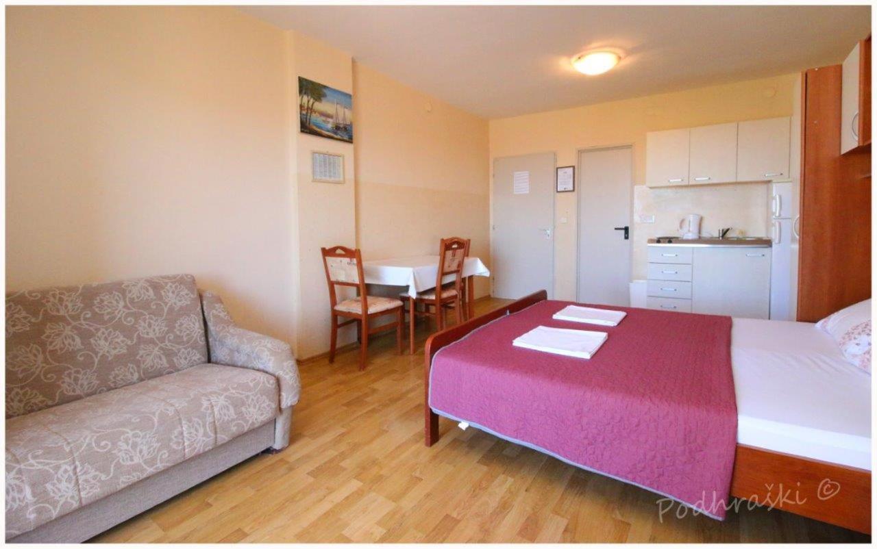 Primosten Apartments Extérieur photo