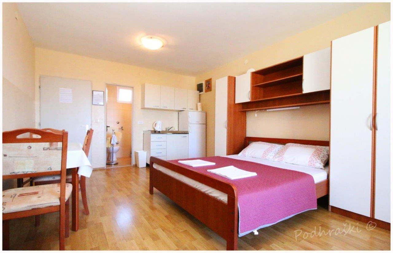 Primosten Apartments Extérieur photo