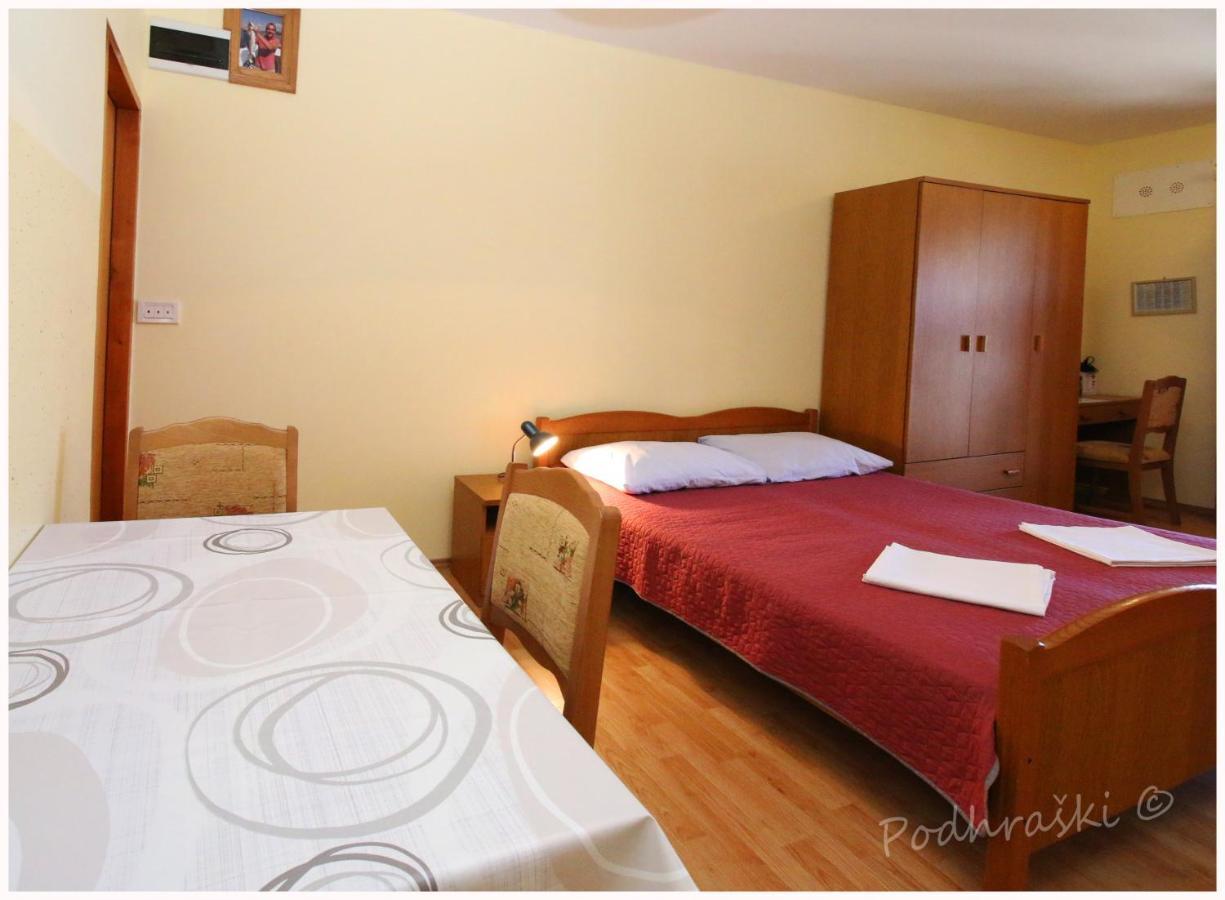 Primosten Apartments Extérieur photo